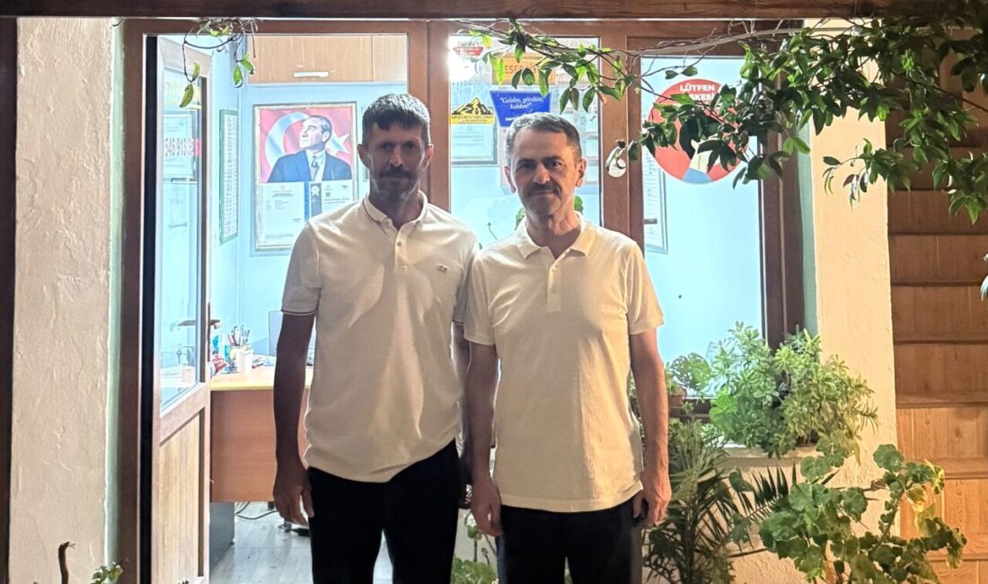 Kocaeli Valisi İlhami Aktaş, Kandıra Kerpe Mahalle Muhtarı Olcay Aktaş’ı