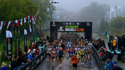 Kocaeli Büyükşehir Belediyesi’nin Kartepe Kuzuyayla’da düzenlediği Ultra Trail yarışmasında 50