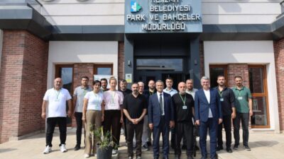 İzmit Belediyesi Başkanvekili Lütfü Obuz ve Başkan Yardımcısı Hamil İlker