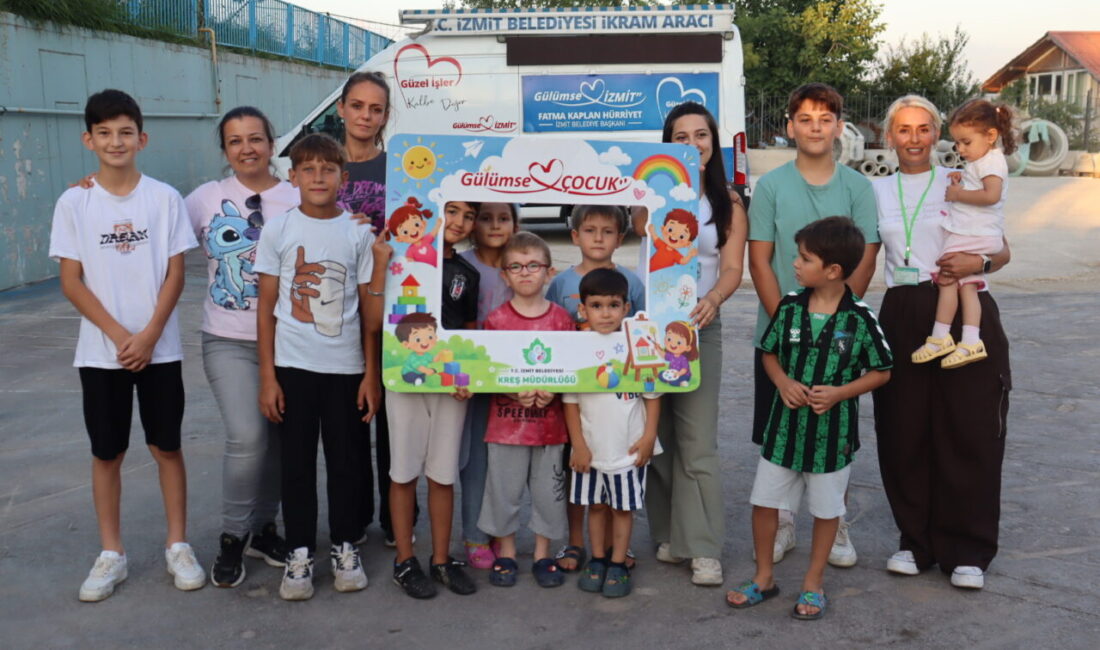 İzmit Belediyesi’nin Solaklar Mahallesi’nde düzenlediği ‘Köyde Şenlik Var’ etkinliğinde çocuklar