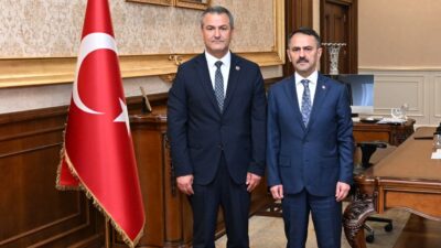 İzmit Belediyesi Başkan Vekili Lütfü Obuz, Kocaeli Valisi İlhami Aktaş’ı