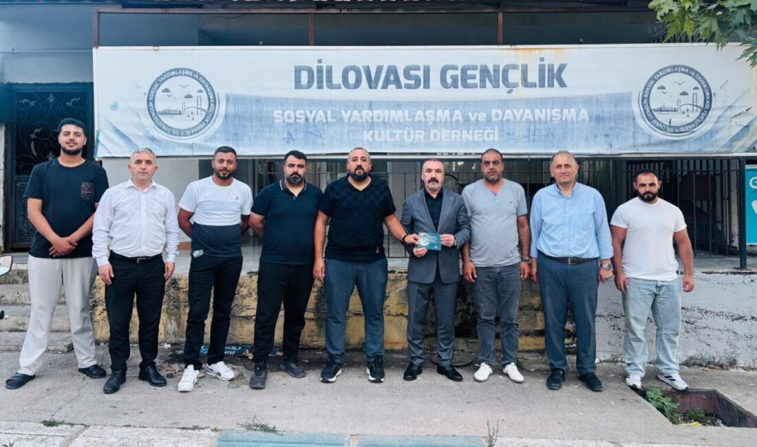 MHP Dilovası İlçe Başkanı Yusuf Turhan ve teşkilat yöneticileri, 23