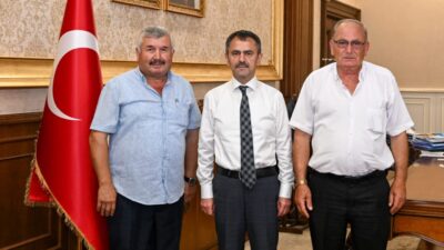 İzmit Hakaniye Mahalle Muhtarı Nihat Sarı ve Bulduk Mahalle Muhtarı