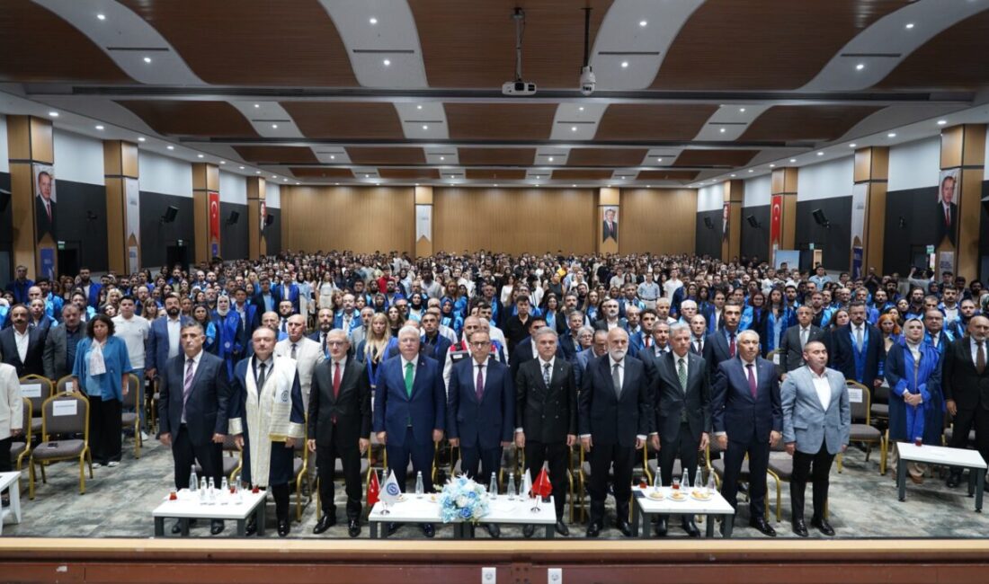 Gebze Teknik Üniversitesi Rektörü ve HAVELSAN Yönetim Kurulu Başkanı Prof.