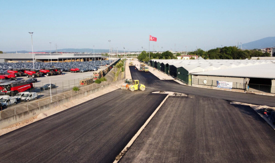 Kocaeli Büyükşehir Belediyesi, Kartepe Ulus Pazarı’na (Kartepe Kent Çarşısı) ulaşım