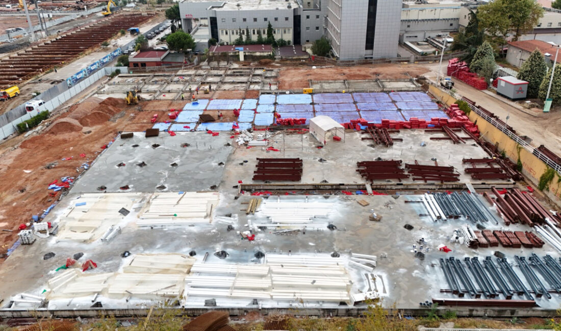 Kocaeli Büyükşehir Belediyesi tarafından Derince’de yapımı sürdürülen 120 yataklı sağlık