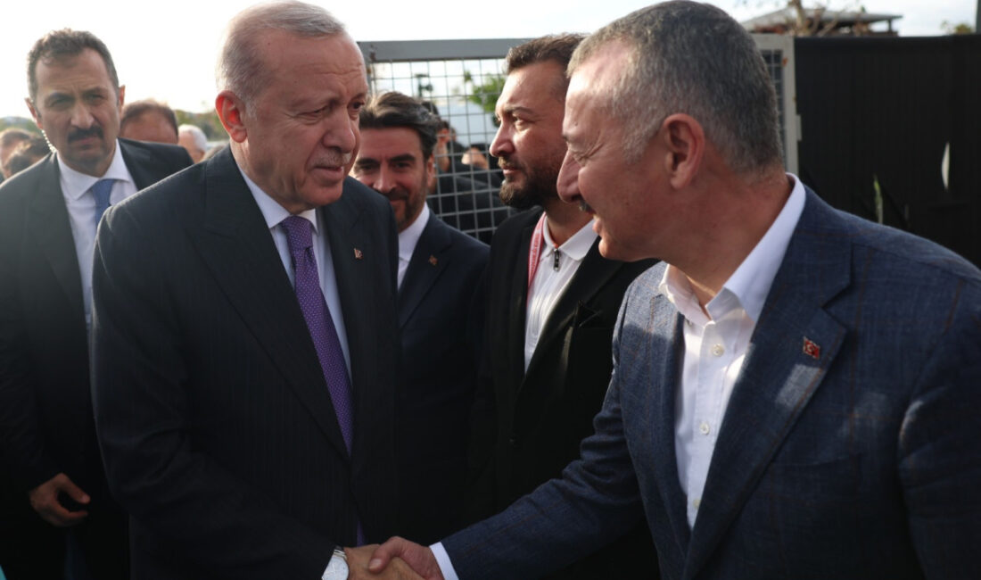 Cumhurbaşkanı Recep Tayyip Erdoğan’ın katılımıyla İstanbul’da gerçekleşen Yağlı Güreş Cumhurbaşkanlığı