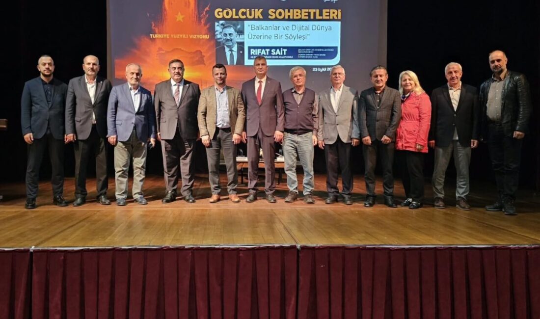 Gölcük Belediyesi tarafından düzenlenen Türkiye Yüzyılı Vizyonu Gölcük Sohbetleri’nin Son