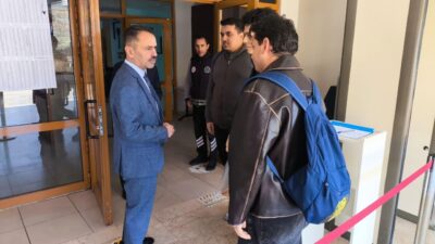 Kocaeli Valisi İlhami Aktaş, üniversite öğrencilerinin konakladığı Gazi Süleyman Paşa