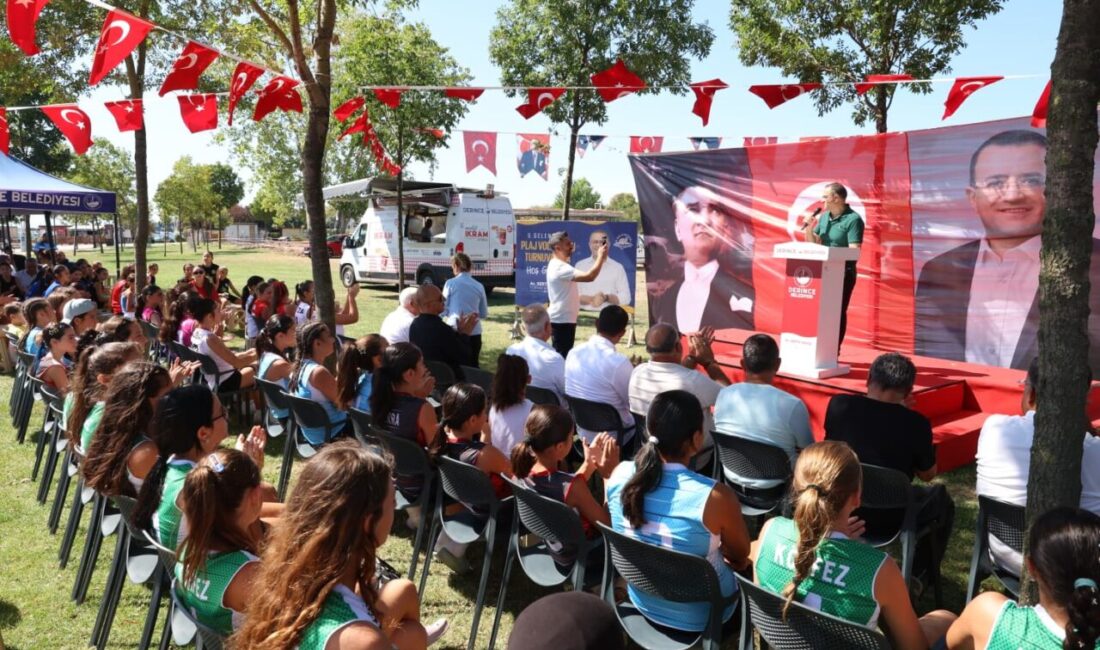 Derince Belediyesi tarafından Harikalar Sahili’nde düzenlenen Plaj Voleybolu Turnuvası, 126