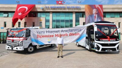 Karamürsel Belediyesi, 29+1 kişilik yeni otobüs ile çöp kamyonunu hizmet