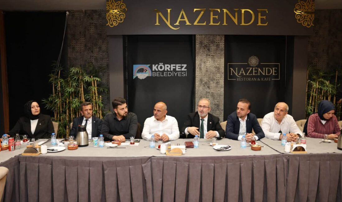 Körfez Belediye Başkanı Şener Söğüt, AK Parti Diyarbakır Milletvekili Mehmet