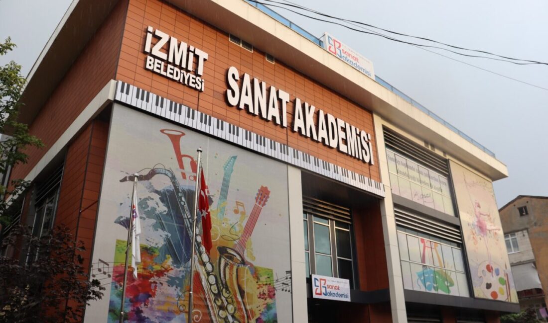 İzmit Belediyesi Sanat Akademisi Müzik Bölümü ve Koro sınavları için
