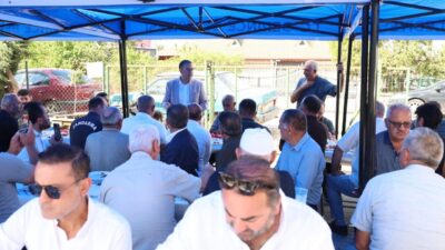 Karagöllü Mahallesi’nde bölge sakinleri ile bir araya gelen Başkan Gökçe,