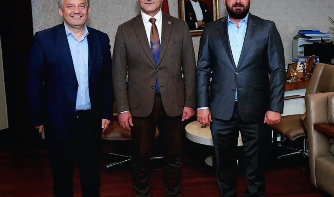 Kocaeli Eğitim Vakfı Yönetim Kurulu Başkanı Tolga Sirmen ve Genel