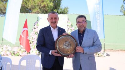 Başkan Tahir Büyükakın, İzmit Tenis Kulübü ile birlikte düzenlenen Kocaeli
