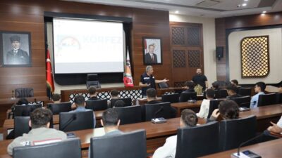 Körfez Belediyesi bünyesinde staj yapan öğrencilere yönelik oryantasyon semineri düzenlendi.