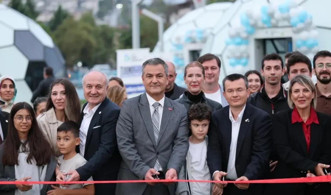 İzmit Belediyesi tarafından gençlerin teknoloji, girişimcilik ve üretim alanlarında kendilerini