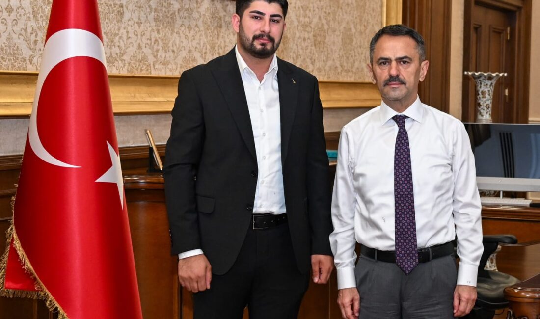 Korkmazlar Simit Fırını’nın sahibi iş insanı Eşref Korkmaz, Kocaeli Valisi