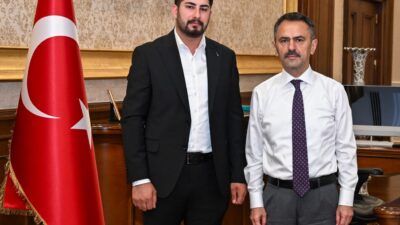 Korkmazlar Simit Fırını’nın sahibi iş insanı Eşref Korkmaz, Kocaeli Valisi