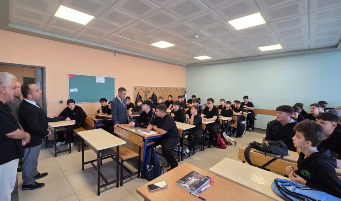 Kocaeli Valisi İlhami Aktaş, 2026-2027 eğitim-öğretim yılındaki okul ziyaretlerini sürdürüyor.