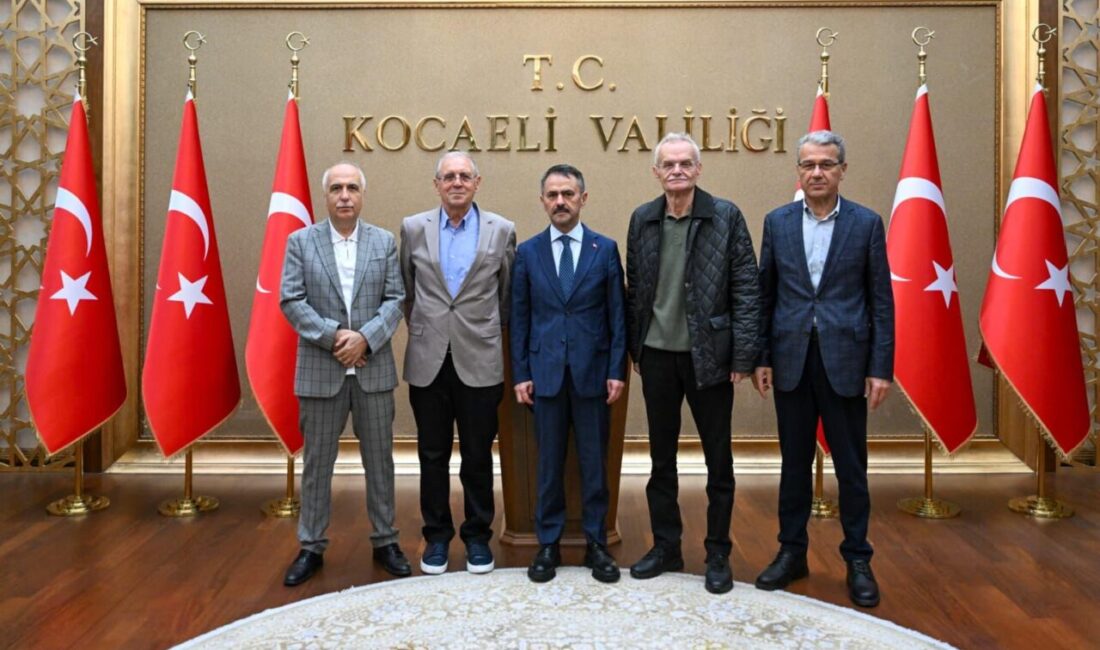 Merkez Valileri Azmi Çelik, Enver Salihoğlu, Hasan Karahan ile emekli