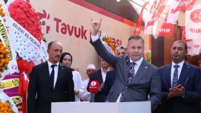 Milliyetçi Hareket Partisi Gölcük İlçe Başkanlığı’nın yeni hizmet binası, geniş