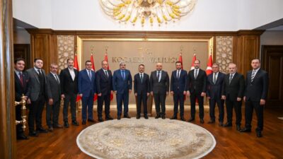 Kocaeli Ticaret Odası’nda güven tazeleyen Yönetim Kurulu Başkanı Necmi Bulut