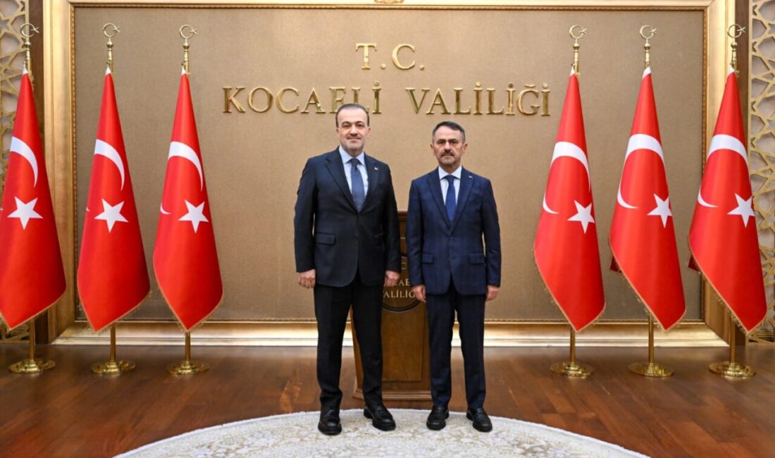 AK Parti Kocaeli İl Başkanı Dr. Şahin Talus, Kocaeli Valisi