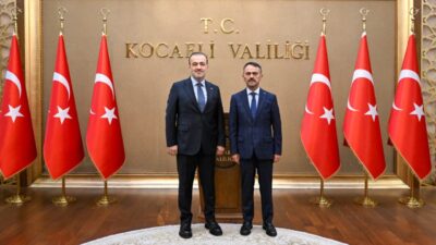 AK Parti Kocaeli İl Başkanı Dr. Şahin Talus, Kocaeli Valisi