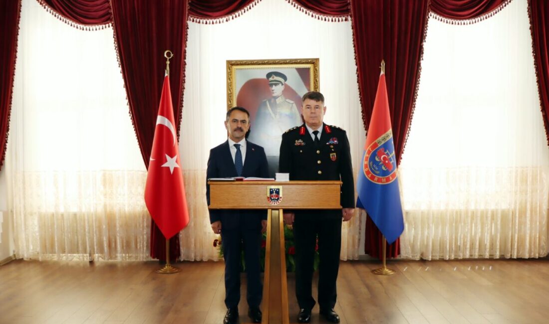 Kocaeli Valisi İlhami Aktaş, Cumhurbaşkanlığı Kararnamesi ile İstanbul İl Jandarma