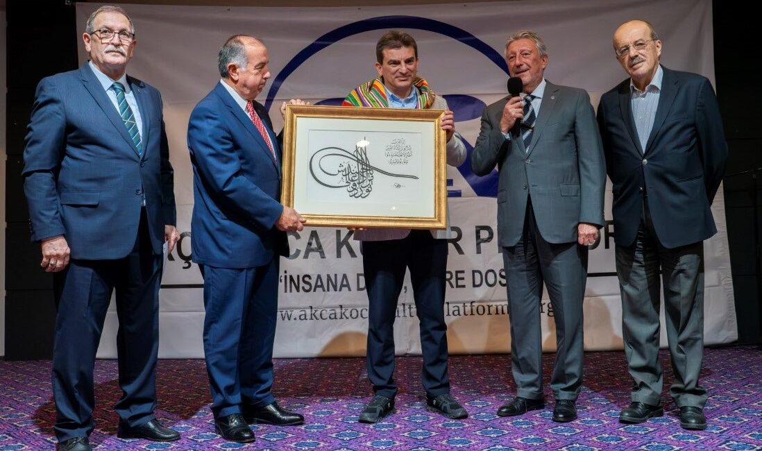 Akça Koca Kültür Platformu tarafından düzenlenen vefa gecelerinin yedincisinde; akademiden