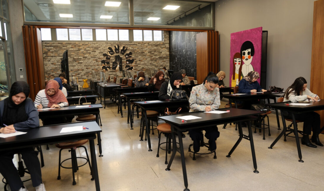Kocaeli Büyükşehir Belediyesi İstihdam Akademileri bünyesinde faaliyet gösteren Moda Akademisi,