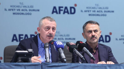 Kocaeli Valisi İlhami Aktaş ve Kocaeli Büyükşehir Belediye Başkanı Tahir