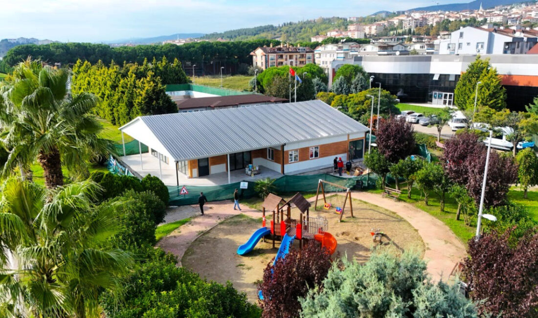 Kocaeli Büyükşehir Belediyesi’nin İzmit Plajyolu’nda emekli polislerin sosyal yaşamına katkı