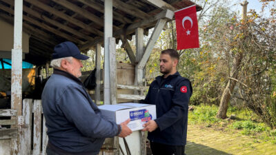 Kocaeli Büyükşehir Belediyesi, “Gönül Kazan Projesi” ile ihtiyaç sahibi vatandaşlara