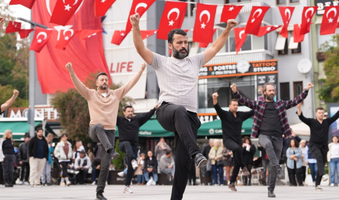 Kocaeli Büyükşehir Belediyesi, Cumhuriyet’in kuruluşunun 103. yıl dönümünü anlamlı etkinliklerle