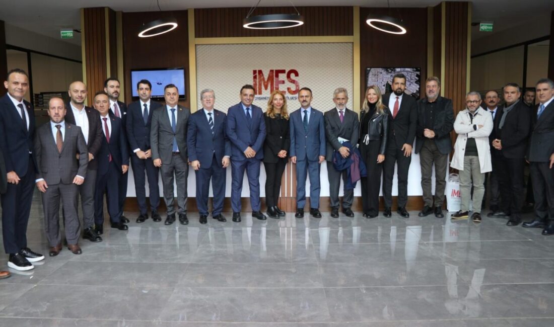Kocaeli Valisi İlhami Aktaş, Turkuvaz Medya Grubu temsilcileri ve yazarlarıyla