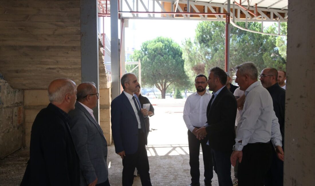 Çayırova Belediye Başkanı Bünyamin Çiftçi, Cumhuriyet mahallesinde inşaatı devam eden