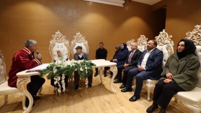 Dilovası Belediye Başkanı Ramazan Ömeroğlu, ilçenin kıymetli çınarlarından Fevzi Yağız