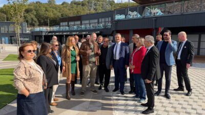 İzmit Belediye Başkanvekili Lütfü Obuz; meclis üyeleri, başkan yardımcıları ve