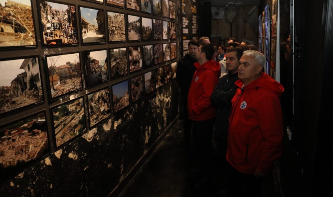İzmit Belediyesi, ev sahipliği yaptığı Büyükşehir Belediyesi Afet İşleri ve