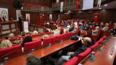 İzmit Belediyesi tarafından düzenlenen Prostat Kanseri Farkındalık Seminerinde, KOÜ Tıp