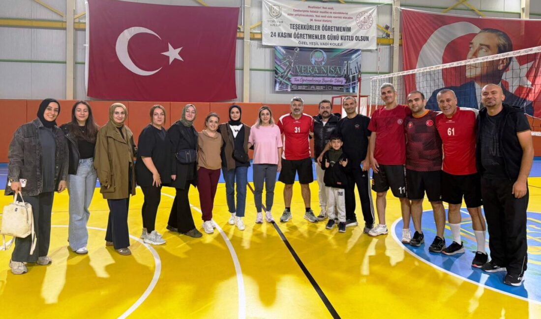 Körfez İlçede bulunan lise öğrencileri arasında geleneksel genç kız ve