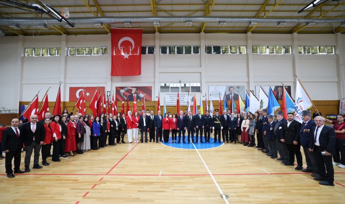 29 Ekim Cumhuriyet Bayramı'nın 103. yıl dönümü, Karamürsel'de düzenlenen tören