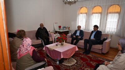 Kartepe Belediye Başkanı Av. M. Mustafa Kocaman, Kartepe Kaymakamı Hasan