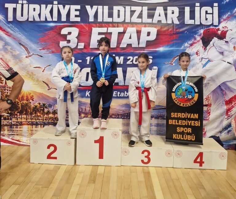 Kartepe Belediyespor Karate Takımı, Darıca’da düzenlenen Minik Yıldızlar Karate Ligi