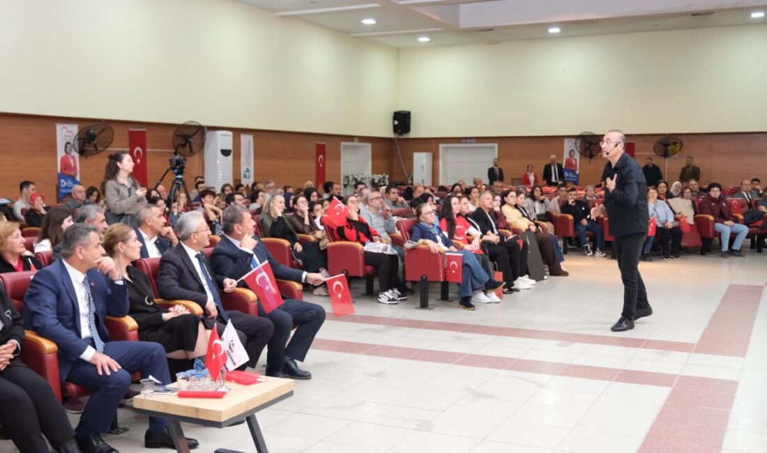 İzmit Belediye Başkan Vekili Lütfü Obuz, Sunay Akın’ı Bıçkıdere Göleti