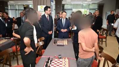 Kocaeli Valisi İlhami Aktaş, 63 ilden gelen koruma altındaki çocukların