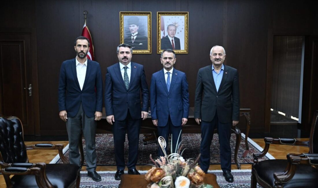 Gebze Belediye Başkanı Zinnur Büyükgöz ile Bursa Yıldırım Belediye Başkanı